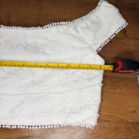 NWT DO + BE laced with pompom trims - Picture 3 of 7